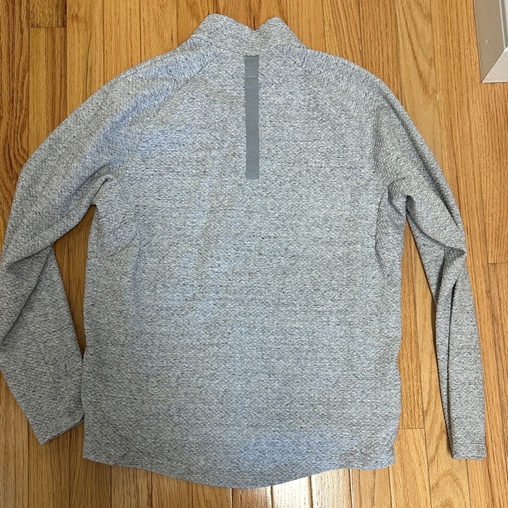 lululemon athletica Men's Gray Textured Double Knit half Zip. Small like new - Picture 2 of 2